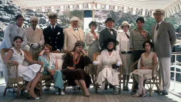 Backdrop to the movie "Death on the Nile" #236660