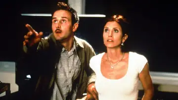 Backdrop to the movie "Scream 2" #648557
