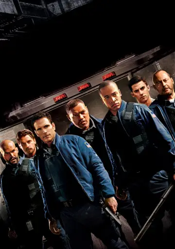 Poster to the movie "Armored" #900120