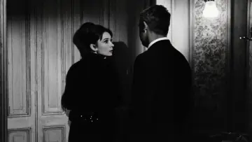 Backdrop to the movie "Charade" #1208787