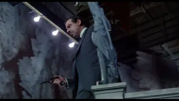 Backdrop to the movie "Charade" #723068