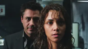 Backdrop to the movie "Gothika" #1799969