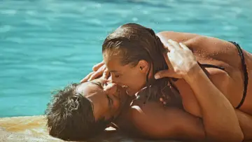 Backdrop to the movie "The Swimming Pool" #1824634