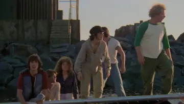 Backdrop to the movie "Jaws 2" #1199699