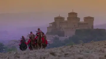 Backdrop to the movie "Ladyhawke" #860086