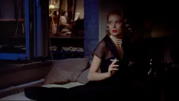 Backdrop to the movie "Rear Window" #749445