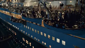 Backdrop to the movie "Titanic" #1575821