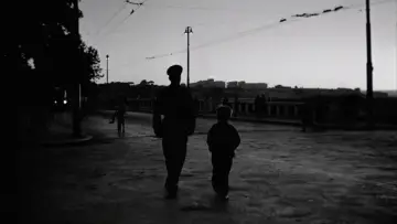 Backdrop to the movie "Bicycle Thieves" #750019