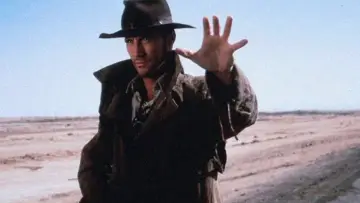 Backdrop to the movie "Dust Devil" #1627585