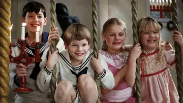Backdrop to the movie "Fanny and Alexander" #187456