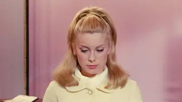 Backdrop to the movie "The Umbrellas of Cherbourg" #950582