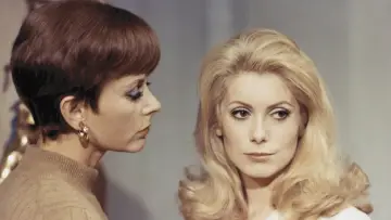 Backdrop to the movie "Belle de Jour" #1733687