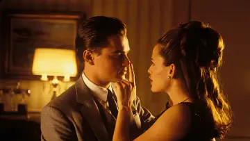 Backdrop to the movie "Catch Me If You Can" #1155877