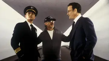 Backdrop to the movie "Catch Me If You Can" #574511