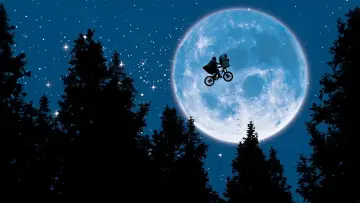 Backdrop to the movie "E.T. the Extra-Terrestrial" #1529561