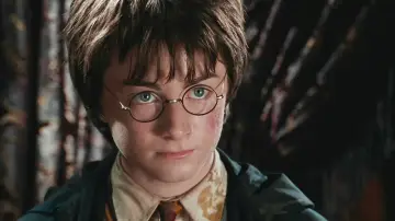 Backdrop to the movie "Harry Potter and the Chamber of Secrets" #560965