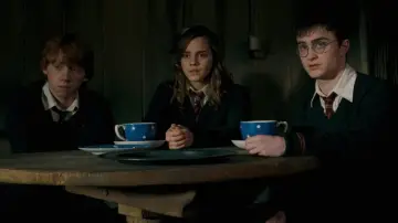 Backdrop to the movie "Harry Potter and the Order of the Phoenix" #831055