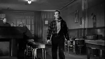 Backdrop to the movie "On the Waterfront" #751900