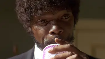 Backdrop to the movie "Pulp Fiction" #748891