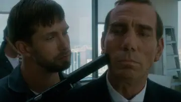 Backdrop to the movie "The Usual Suspects" #574705