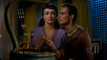Backdrop to the movie "The Ten Commandments" #676176