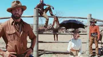 Backdrop to the movie "Australia" #638063