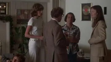 Backdrop to the movie "Annie Hall" #754577