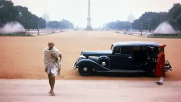 Backdrop to the movie "Gandhi" #1799764