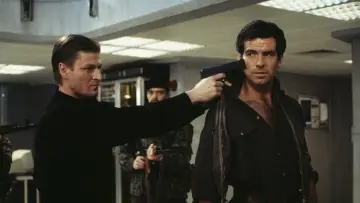 Backdrop to the movie "GoldenEye" #1799351