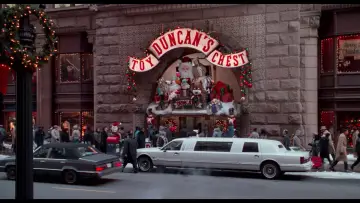 Backdrop to the movie "Home Alone 2: Lost in New York" #567237