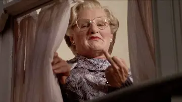 Backdrop to the movie "Mrs. Doubtfire" #1576820