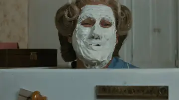 Backdrop to the movie "Mrs. Doubtfire" #1724026