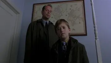 Backdrop to the movie "The Sixth Sense" #581989