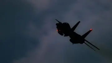 Backdrop to the movie "Top Gun" #768915