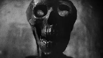 Backdrop to the movie "Vampyr" #988765