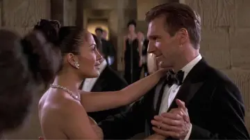 Backdrop to the movie "Maid in Manhattan" #881934
