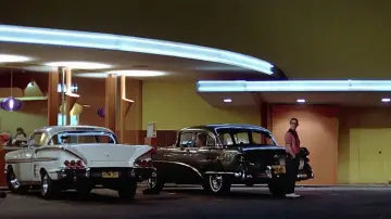 Backdrop to the movie "American Graffiti" #1582727