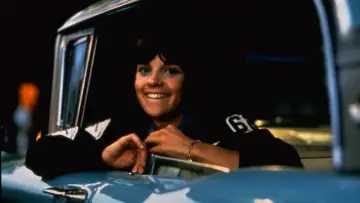 Backdrop to the movie "American Graffiti" #1743584