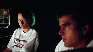 Backdrop to the movie "American Graffiti" #877870