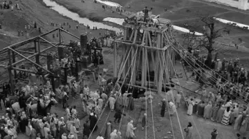 Backdrop to the movie "Andrei Rublev" #179483