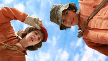 Backdrop to the movie "Holes" #259202