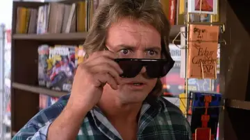 Backdrop to the movie "They Live" #661090