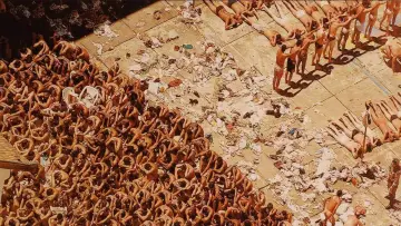 Backdrop to the movie "Carandiru" #206975