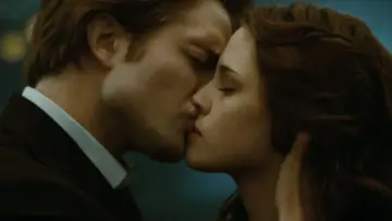 Backdrop to the movie "Twilight" #748350