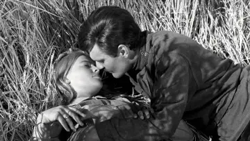 Backdrop to the movie "Doctor Zhivago" #1799671