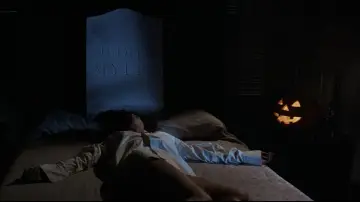 Backdrop to the movie "Halloween" #610839