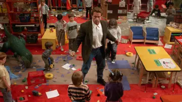 Backdrop to the movie "Kindergarten Cop" #1581723