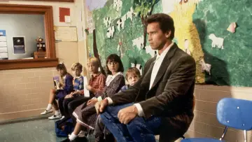 Backdrop to the movie "Kindergarten Cop" #1646585