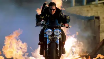 Backdrop to the movie "Mission: Impossible II" #638521