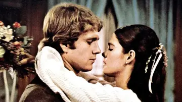 Backdrop to the movie "Love Story" #864925